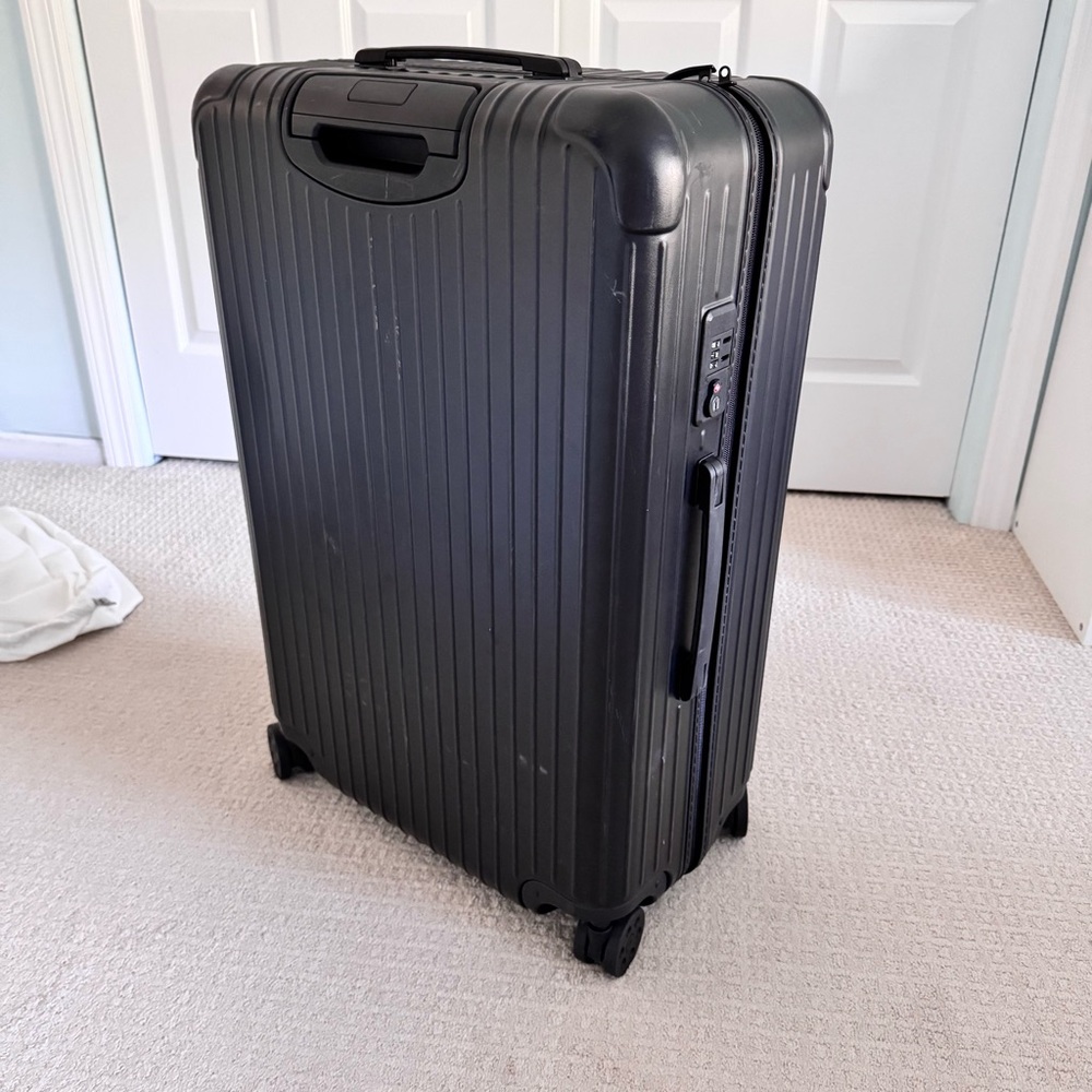 Rimowa Essential Large Check In Matte Black